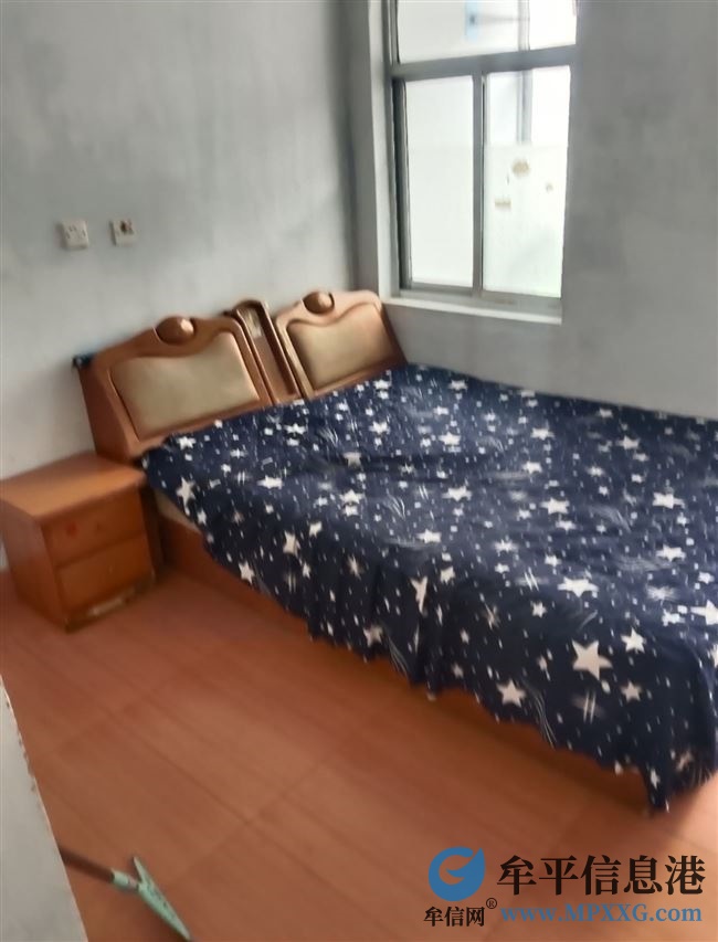 早市北100米二樓出租，柳林大酒店東50米。